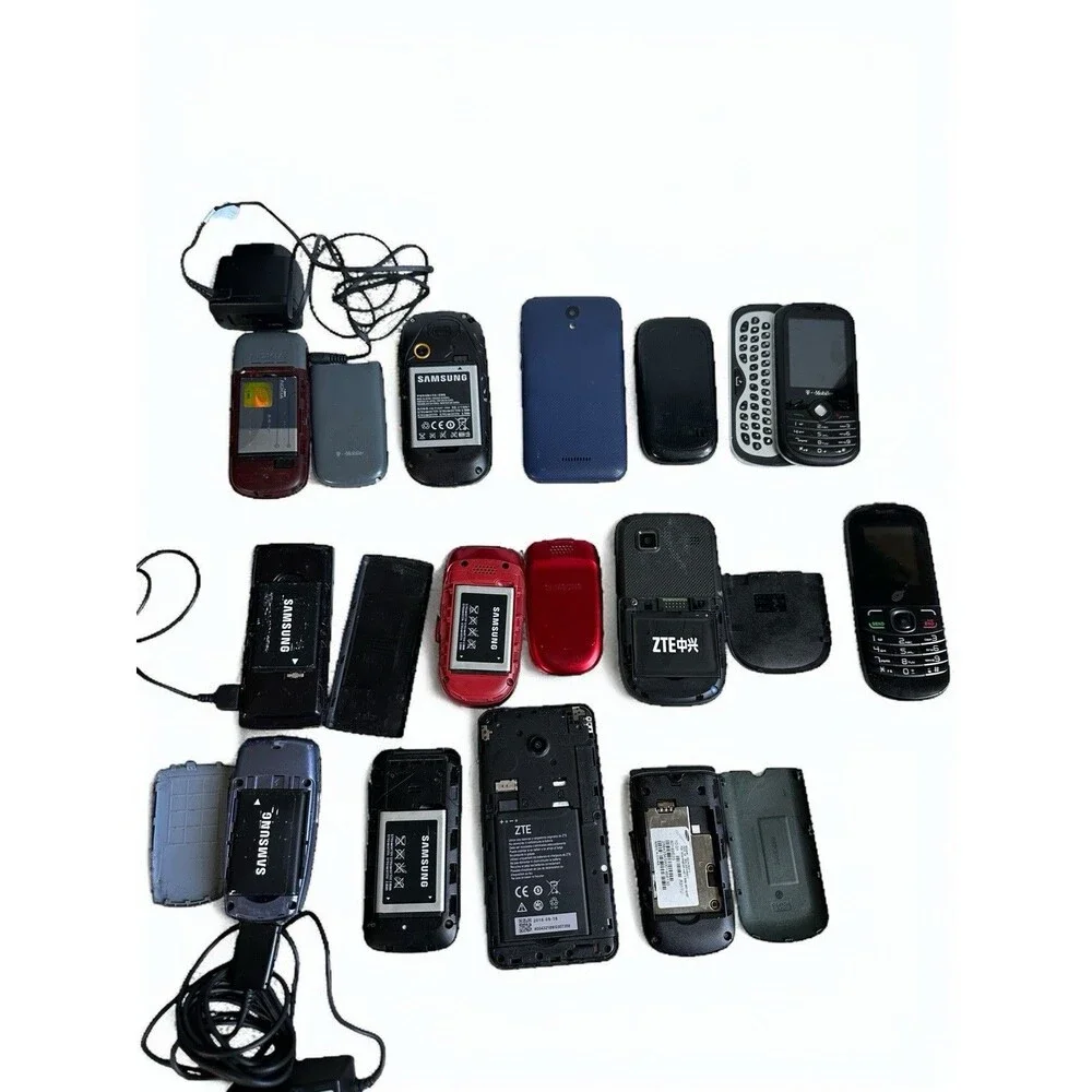 Lot of 13 Vintage Cell Phones Mixed Lot Samsung Nokia, Alcatel ZTE BLU, Sidekick